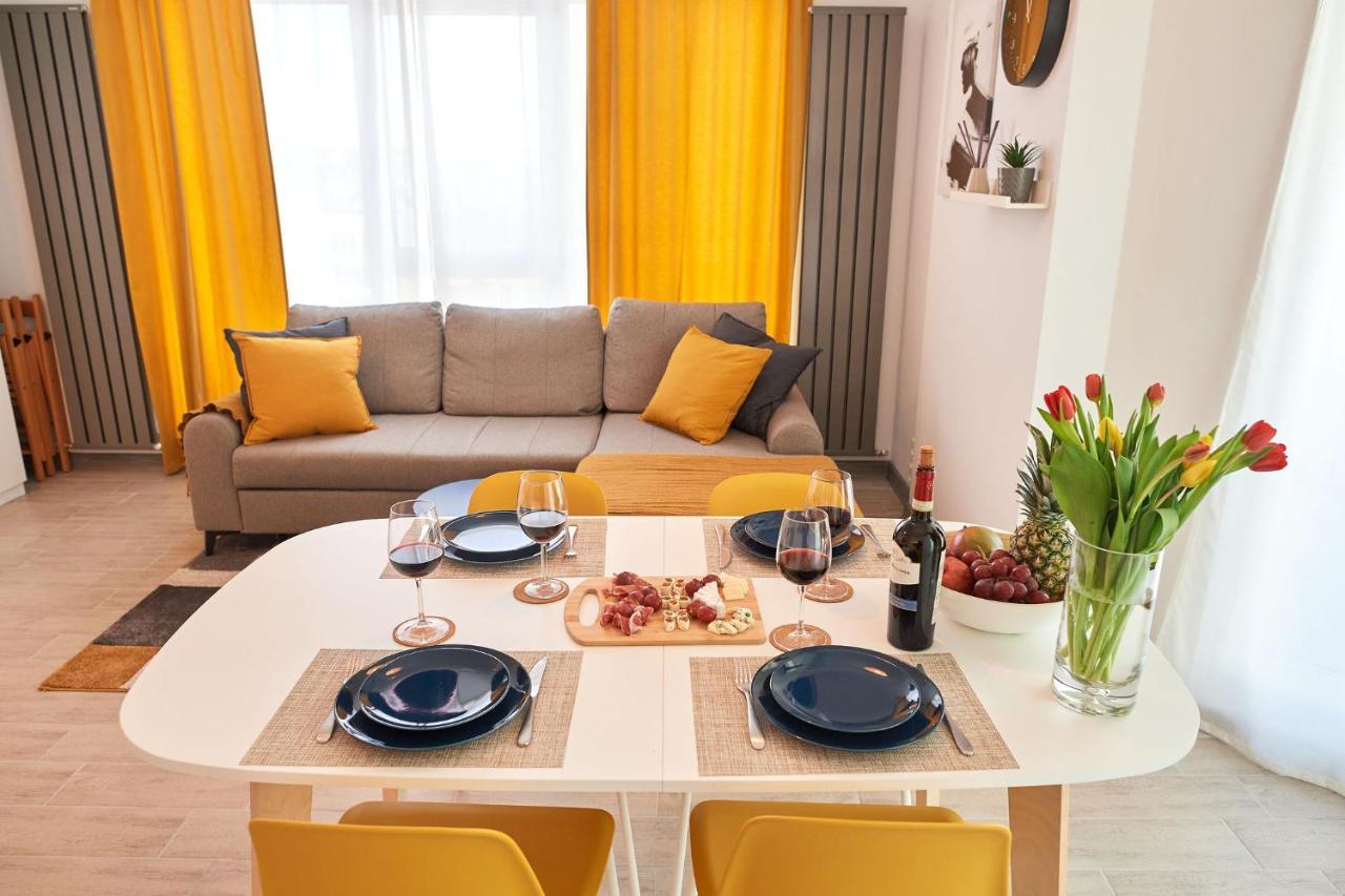 Fineloft Sea View Apartment-Spa N Pools Beach Resort Navodari Ngoại thất bức ảnh